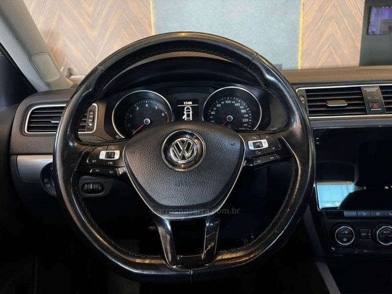 VOLKSWAGEN JETTA 1.4 16V TSI COMFORTLINE TIPTRONIC 2017/2017 AUTOGRIF MOTORS CAMPO BOM / Carros no Vale VOLKSWAGEN JETTA 1.4 16V TSI COMFORTLINE TIPTRONIC 2017/2017 AUTOGRIF MOTORS CAMPO BOM / Carros no Vale