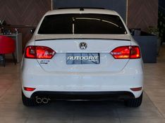 VOLKSWAGEN JETTA 2.0 COMFORTLINE TIPTRONIC 2012/2013 AUTOGRIF MOTORS CAMPO BOM / Carros no Vale