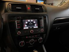 VOLKSWAGEN JETTA 2.0 COMFORTLINE TIPTRONIC 2012/2013 AUTOGRIF MOTORS CAMPO BOM / Carros no Vale