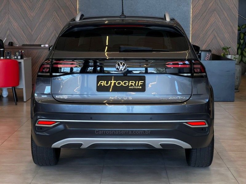 VOLKSWAGEN NIVUS 1.0 TSI HIGHLINE 2022/2023 AUTOGRIF MOTORS CAMPO BOM / Carros no Vale