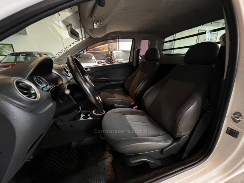 VOLKSWAGEN SAVEIRO 1.6 MI TROOPER CE 8V G.VI 2012/2012 AUTOGRIF MOTORS CAMPO BOM / Carros no Vale VOLKSWAGEN SAVEIRO 1.6 MI TROOPER CE 8V G.VI 2012/2012 AUTOGRIF MOTORS CAMPO BOM / Carros no Vale