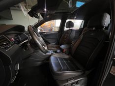 VOLKSWAGEN TIGUAN 2.0 ALLSPACE R-LINE 350 TSI 4X4 2019/2019 AUTOGRIF MOTORS CAMPO BOM / Carros no Vale