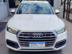 Audi Q5 Ambiente 2.0 TFSI Quattro S Tronic 2017/2018 RENNER AUTOMÓVEIS LAJEADO / Carros no Vale