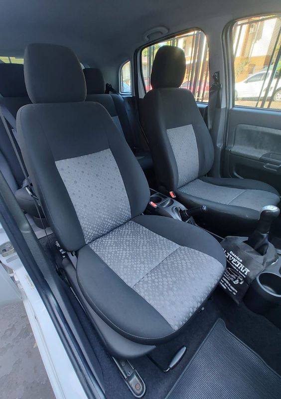 Ford Fiesta 1.6 8V /Class 8V 2012/2013 RENNER AUTOMÓVEIS LAJEADO / Carros no Vale