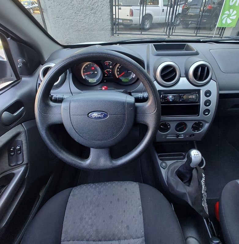 Ford Fiesta 1.6 8V /Class 8V 2012/2013 RENNER AUTOMÓVEIS LAJEADO / Carros no Vale