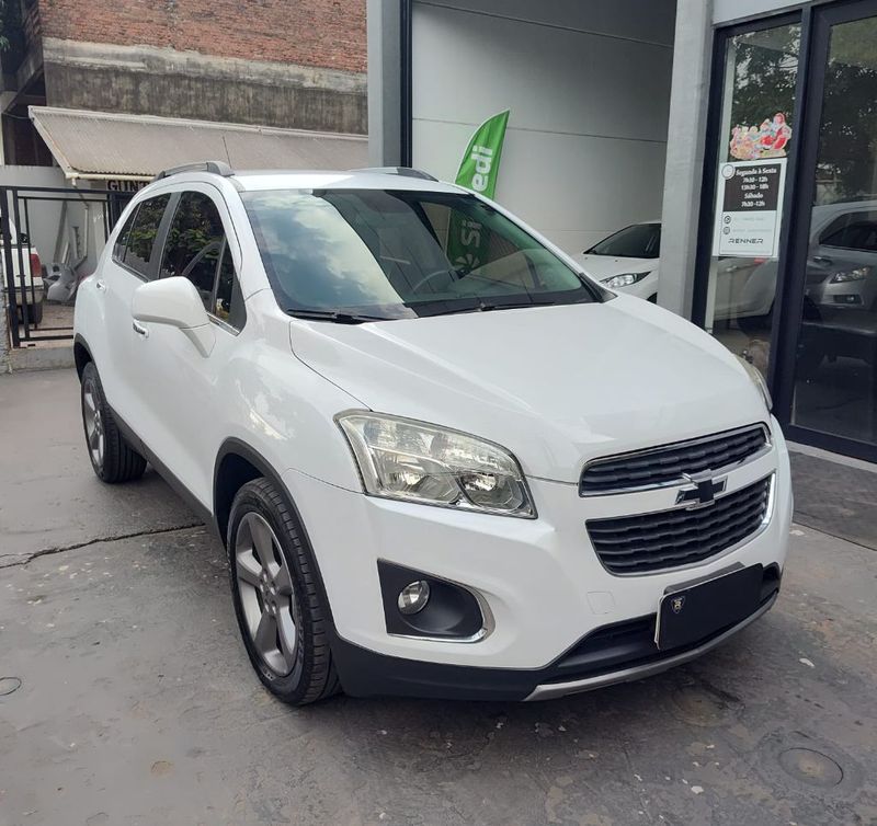 CHEVROLET TRACKER LTZ 1.8 16V 4×2 2014/2015 RENNER AUTOMÓVEIS LAJEADO / Carros no Vale