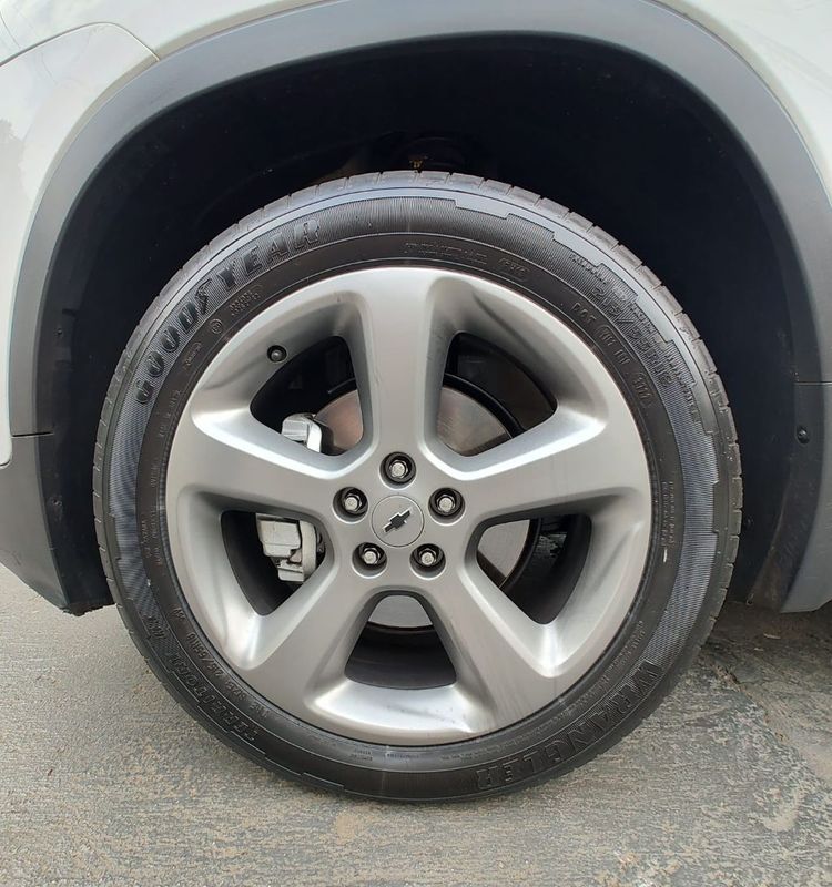 CHEVROLET TRACKER LTZ 1.8 16V 4×2 2014/2015 RENNER AUTOMÓVEIS LAJEADO / Carros no Vale