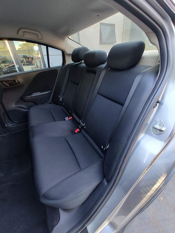 Honda CITY Sedan LX 1.5 16V 2014/2015 RENNER AUTOMÓVEIS LAJEADO / Carros no Vale Honda CITY Sedan LX 1.5 16V 2014/2015 RENNER AUTOMÓVEIS LAJEADO / Carros no Vale