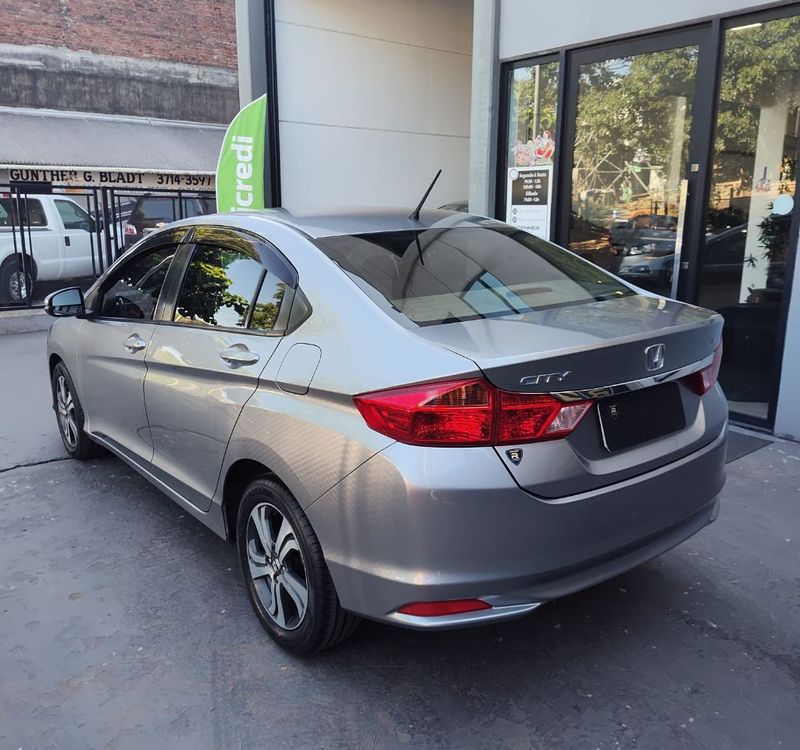 Honda CITY Sedan LX 1.5 16V 2014/2015 RENNER AUTOMÓVEIS LAJEADO / Carros no Vale Honda CITY Sedan LX 1.5 16V 2014/2015 RENNER AUTOMÓVEIS LAJEADO / Carros no Vale