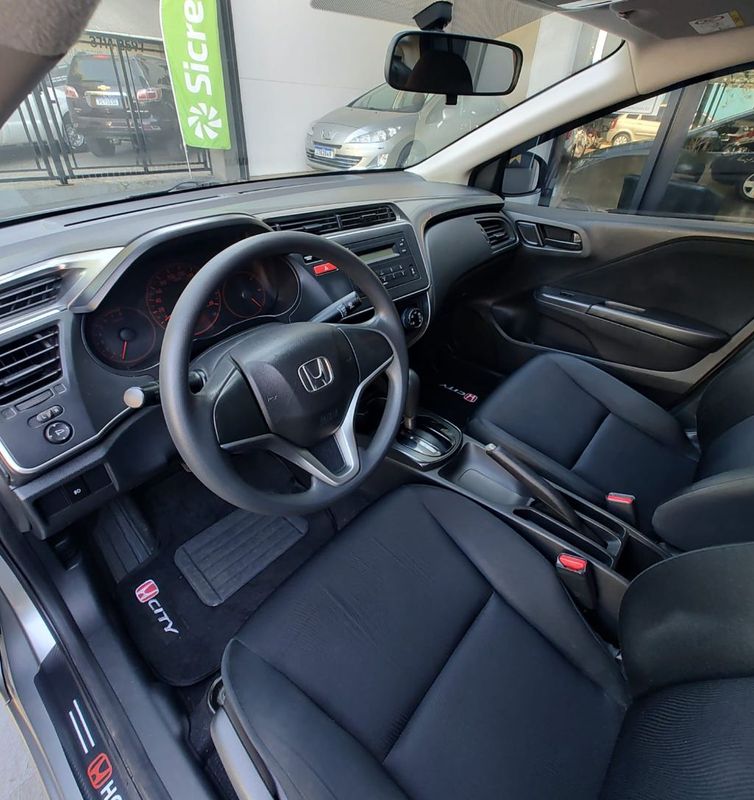 Honda CITY Sedan LX 1.5 16V 2014/2015 RENNER AUTOMÓVEIS LAJEADO / Carros no Vale Honda CITY Sedan LX 1.5 16V 2014/2015 RENNER AUTOMÓVEIS LAJEADO / Carros no Vale