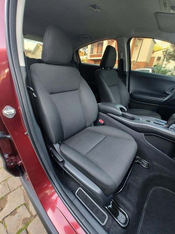 Honda HR-V EX 1.8 Flexone 16V 2017/2017 RENNER AUTOMÓVEIS LAJEADO / Carros no Vale