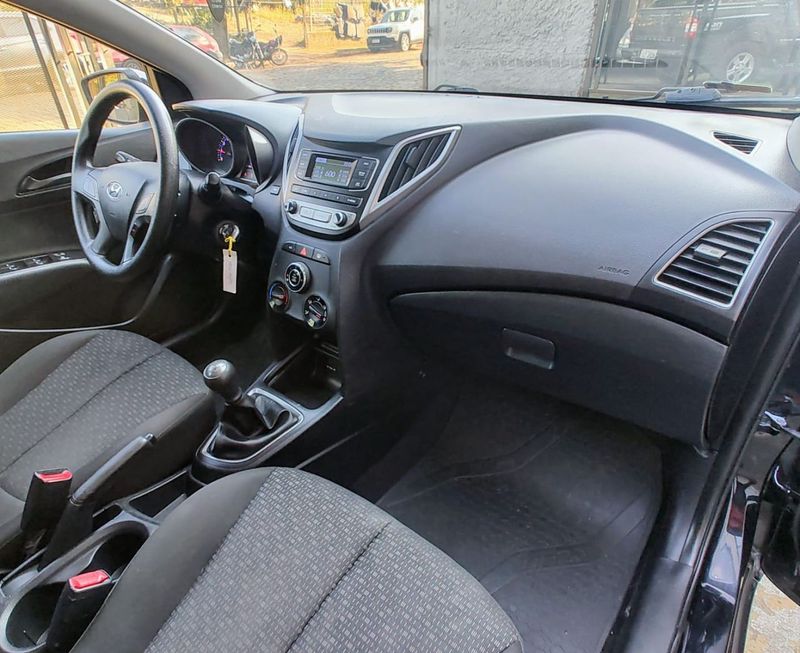 Hyundai HB20 Comf./C.Plus/C.Style 1.0 12V 2016/2017 RENNER AUTOMÓVEIS LAJEADO / Carros no Vale