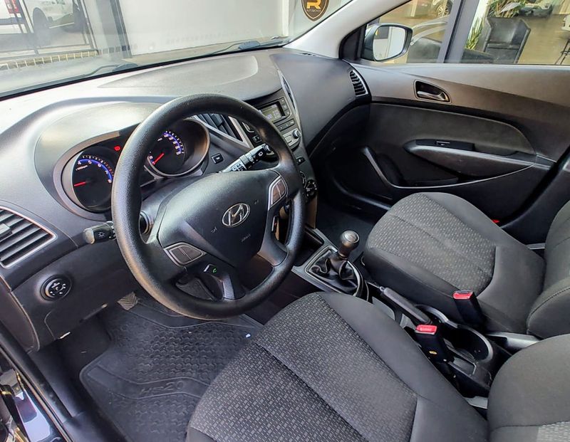 Hyundai HB20 Comf./C.Plus/C.Style 1.0 12V 2016/2017 RENNER AUTOMÓVEIS LAJEADO / Carros no Vale