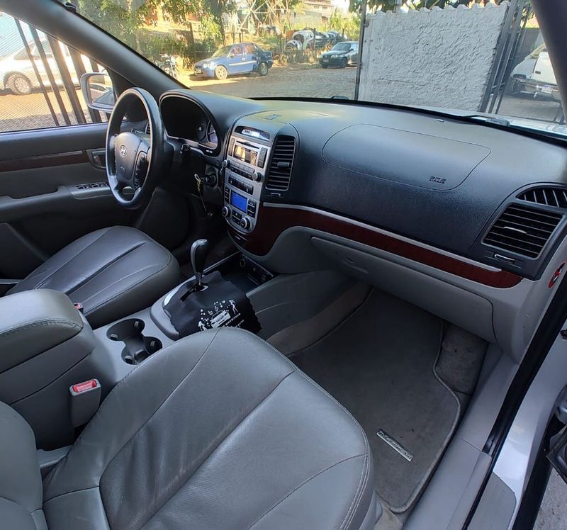 Hyundai Santa Fe GLS 2.7 V6 4x4TipTronic 2008/2008 RENNER AUTOMÓVEIS LAJEADO / Carros no Vale