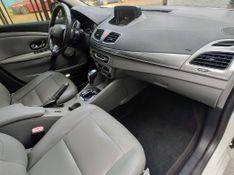 Renault FLUENCE Sedan Privilège 2.0 16V 2015/2016 RENNER AUTOMÓVEIS LAJEADO / Carros no Vale