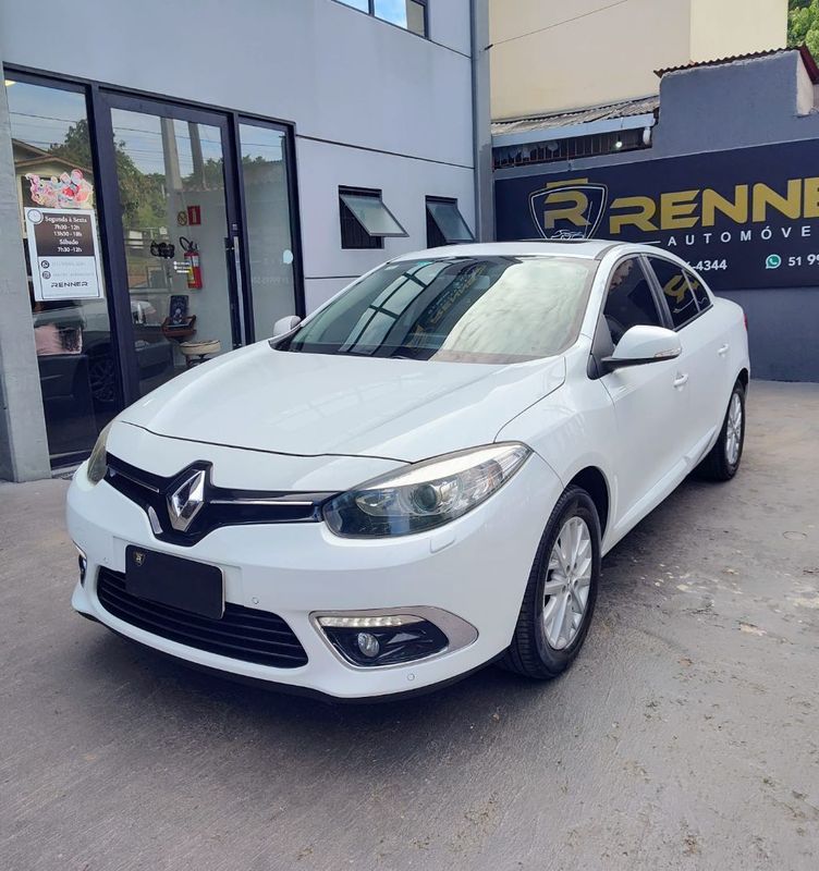 Renault FLUENCE Sedan Privilège 2.0 16V 2015/2016 RENNER AUTOMÓVEIS LAJEADO / Carros no Vale Renault FLUENCE Sedan Privilège 2.0 16V 2015/2016 RENNER AUTOMÓVEIS LAJEADO / Carros no Vale