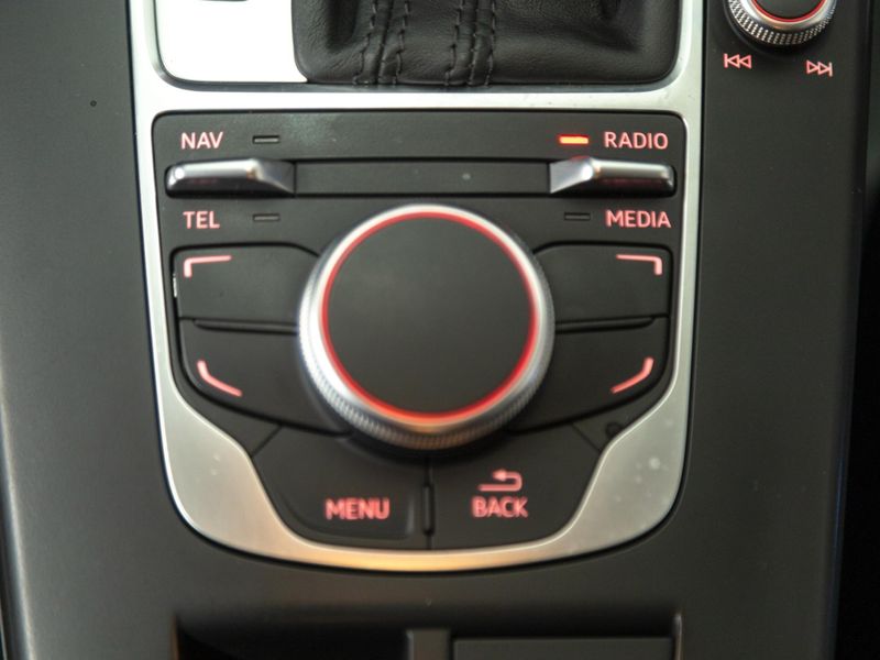 AUDI A3 1.4 TFSI SEDAN 16V S-TRONIC 2014/2015 PASTORE CAR COLLECTION BENTO GONÇALVES / Carros no Vale AUDI A3 1.4 TFSI SEDAN 16V S-TRONIC 2014/2015 PASTORE CAR COLLECTION BENTO GONÇALVES / Carros no Vale