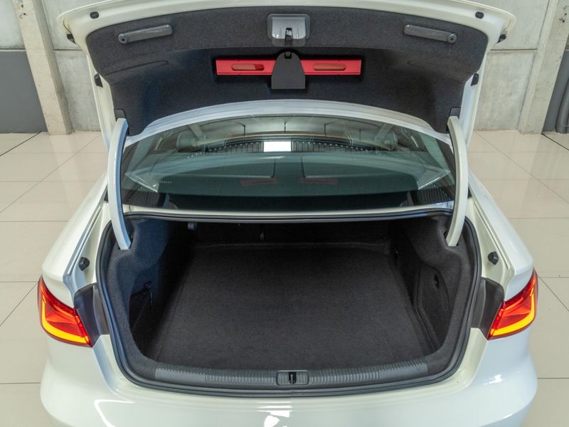 AUDI A3 1.4 TFSI SEDAN 16V S-TRONIC 2014/2015 PASTORE CAR COLLECTION BENTO GONÇALVES / Carros no Vale AUDI A3 1.4 TFSI SEDAN 16V S-TRONIC 2014/2015 PASTORE CAR COLLECTION BENTO GONÇALVES / Carros no Vale