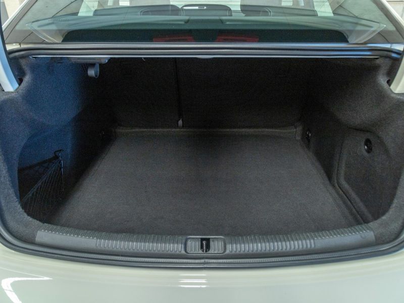 AUDI A3 1.4 TFSI SEDAN 16V S-TRONIC 2014/2015 PASTORE CAR COLLECTION BENTO GONÇALVES / Carros no Vale AUDI A3 1.4 TFSI SEDAN 16V S-TRONIC 2014/2015 PASTORE CAR COLLECTION BENTO GONÇALVES / Carros no Vale