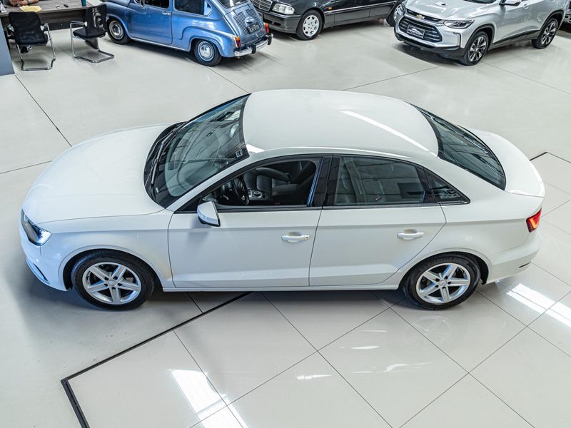 AUDI A3 1.4 TFSI SEDAN 16V S-TRONIC 2014/2015 PASTORE CAR COLLECTION BENTO GONÇALVES / Carros no Vale AUDI A3 1.4 TFSI SEDAN 16V S-TRONIC 2014/2015 PASTORE CAR COLLECTION BENTO GONÇALVES / Carros no Vale