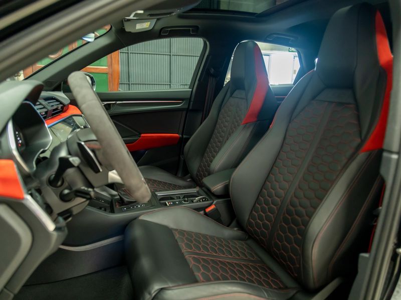 AUDI RS Q3 2.5 TFSI SPORTBACK QUATTRO S-TRONIC 2021/2022 PASTORE CAR COLLECTION BENTO GONÇALVES / Carros no Vale