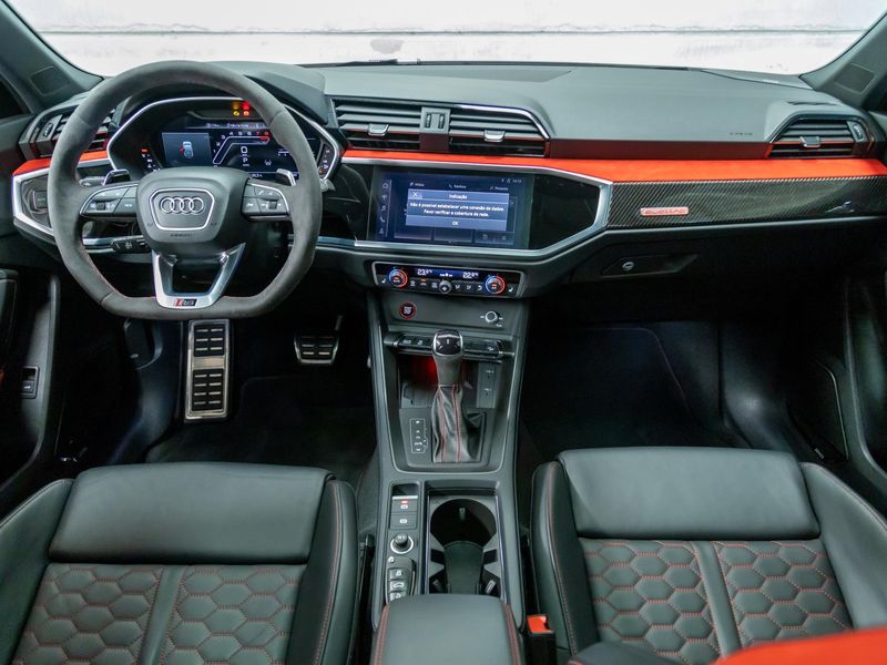 AUDI RS Q3 2.5 TFSI SPORTBACK QUATTRO S-TRONIC 2021/2022 PASTORE CAR COLLECTION BENTO GONÇALVES / Carros no Vale