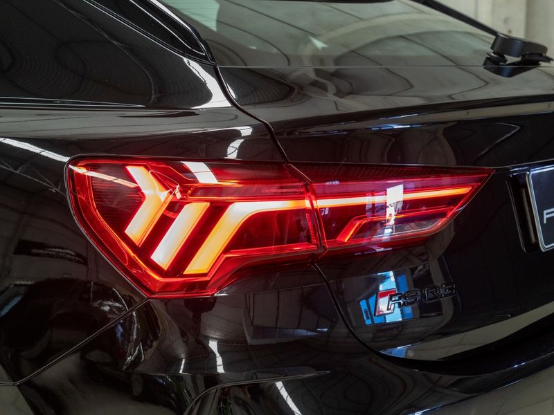 AUDI RS Q3 2.5 TFSI SPORTBACK QUATTRO S-TRONIC 2021/2022 PASTORE CAR COLLECTION BENTO GONÇALVES / Carros no Vale