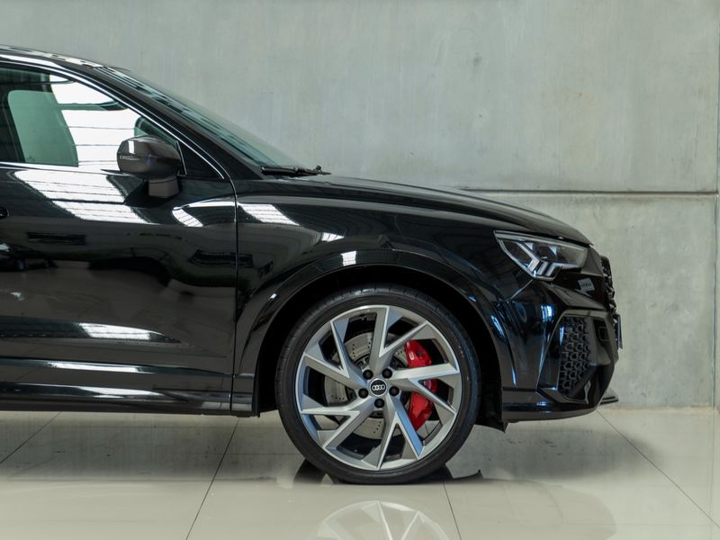 AUDI RS Q3 2.5 TFSI SPORTBACK QUATTRO S-TRONIC 2021/2022 PASTORE CAR COLLECTION BENTO GONÇALVES / Carros no Vale
