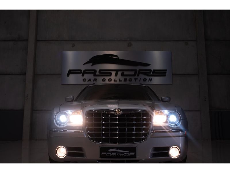 CHRYSLER 300 C 5.7 HEMI TOURING V8 16V 2005/2006 PASTORE CAR COLLECTION BENTO GONÇALVES / Carros no Vale