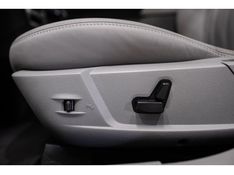 CHRYSLER 300 C 5.7 HEMI TOURING V8 16V 2005/2006 PASTORE CAR COLLECTION BENTO GONÇALVES / Carros no Vale