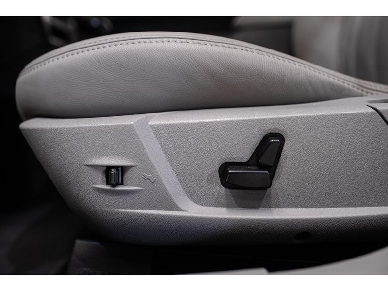 CHRYSLER 300 C 5.7 HEMI TOURING V8 16V 2005/2006 PASTORE CAR COLLECTION BENTO GONÇALVES / Carros no Vale