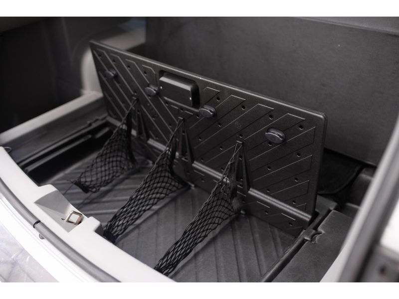 CHRYSLER 300 C 5.7 HEMI TOURING V8 16V 2005/2006 PASTORE CAR COLLECTION BENTO GONÇALVES / Carros no Vale