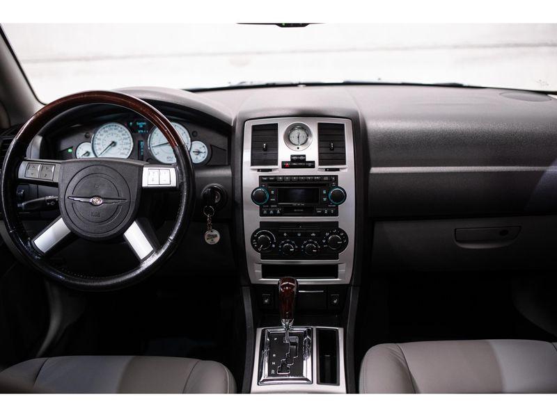 CHRYSLER 300 C 5.7 HEMI TOURING V8 16V 2005/2006 PASTORE CAR COLLECTION BENTO GONÇALVES / Carros no Vale