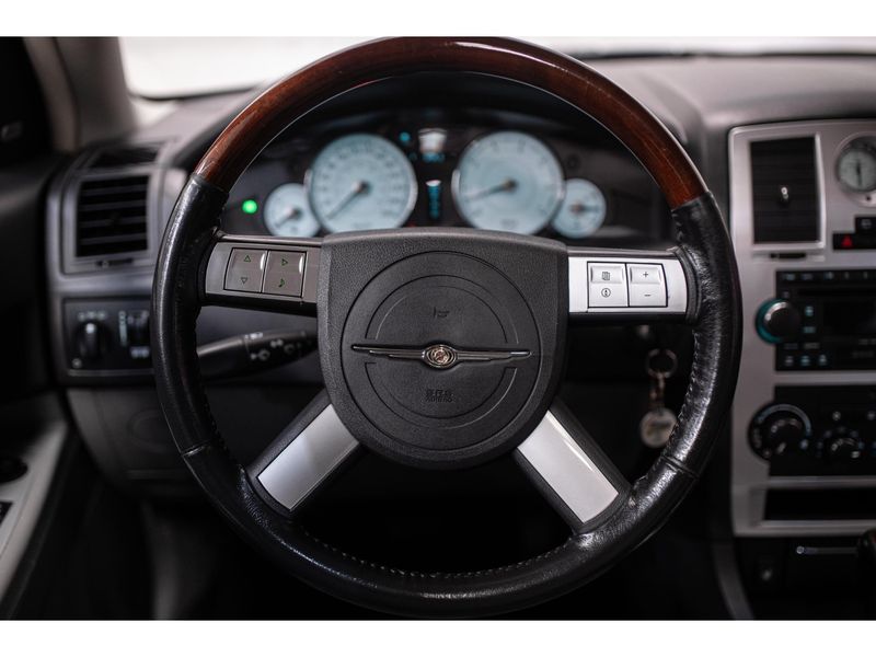 CHRYSLER 300 C 5.7 HEMI TOURING V8 16V 2005/2006 PASTORE CAR COLLECTION BENTO GONÇALVES / Carros no Vale