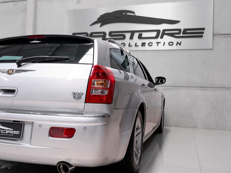 CHRYSLER 300 C 5.7 HEMI TOURING V8 16V 2005/2006 PASTORE CAR COLLECTION BENTO GONÇALVES / Carros no Vale