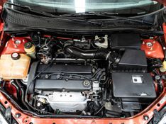 FORD FOCUS 2.0 GHIA 16V 2001/2001 PASTORE CAR COLLECTION BENTO GONÇALVES / Carros no Vale