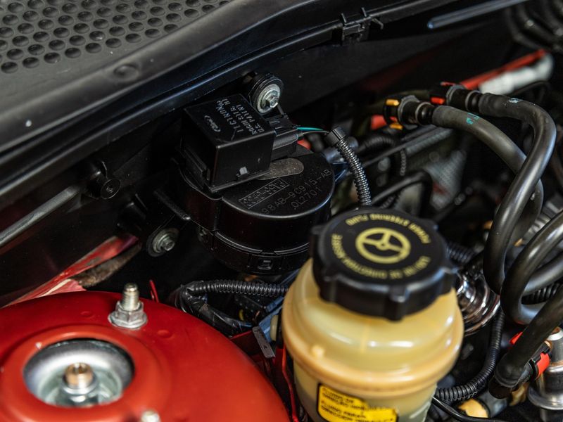 FORD FOCUS 2.0 GHIA 16V 2001/2001 PASTORE CAR COLLECTION BENTO GONÇALVES / Carros no Vale