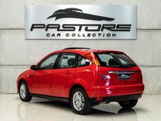 FORD FOCUS 2.0 GHIA 16V 2001/2001 PASTORE CAR COLLECTION BENTO GONÇALVES / Carros no Vale