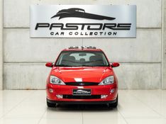FORD FOCUS 2.0 GHIA 16V 2001/2001 PASTORE CAR COLLECTION BENTO GONÇALVES / Carros no Vale