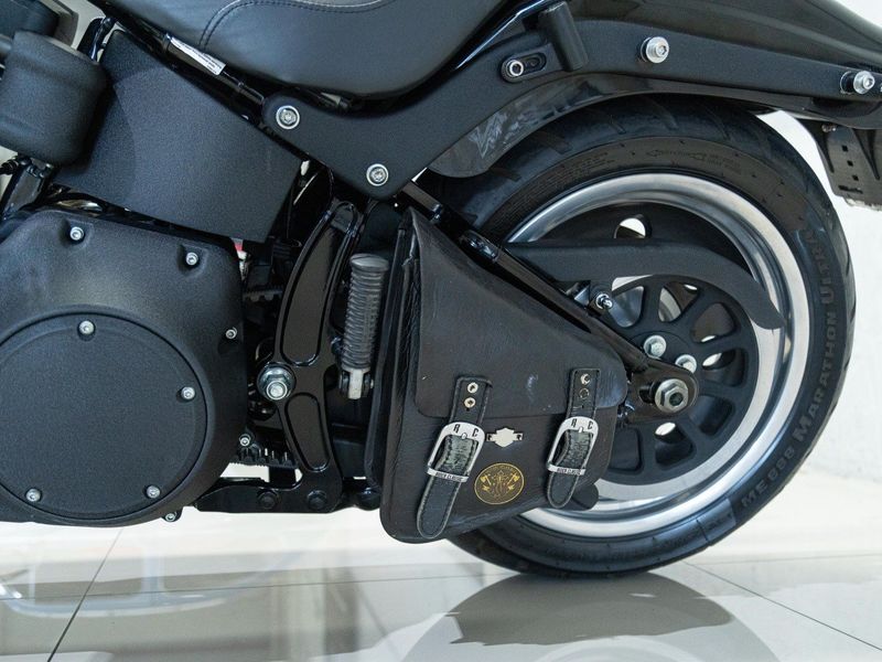 HARLEY-DAVIDSON SOFTAIL CUSTOM SOFTAIL CUSTOM 2008/2008 PASTORE CAR COLLECTION BENTO GONÇALVES / Carros no Vale HARLEY-DAVIDSON SOFTAIL CUSTOM SOFTAIL CUSTOM 2008/2008 PASTORE CAR COLLECTION BENTO GONÇALVES / Carros no Vale