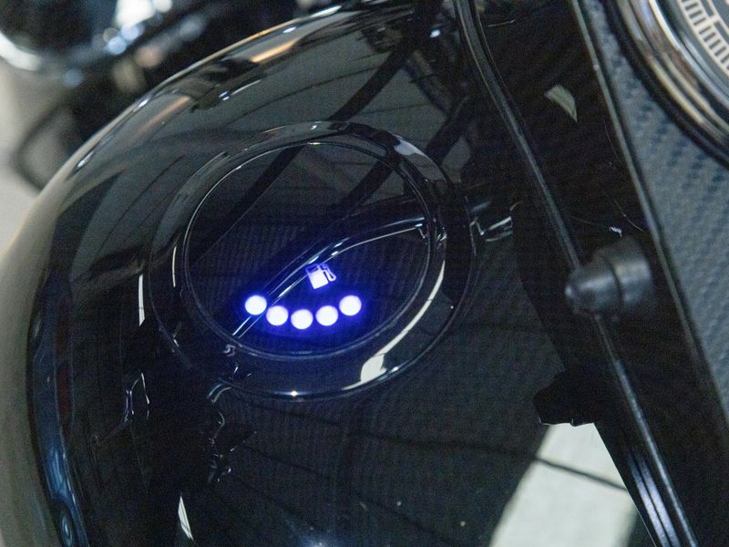 HARLEY-DAVIDSON SOFTAIL CUSTOM SOFTAIL CUSTOM 2008/2008 PASTORE CAR COLLECTION BENTO GONÇALVES / Carros no Vale HARLEY-DAVIDSON SOFTAIL CUSTOM SOFTAIL CUSTOM 2008/2008 PASTORE CAR COLLECTION BENTO GONÇALVES / Carros no Vale