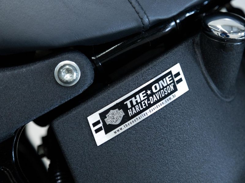 HARLEY-DAVIDSON SOFTAIL CUSTOM SOFTAIL CUSTOM 2008/2008 PASTORE CAR COLLECTION BENTO GONÇALVES / Carros no Vale HARLEY-DAVIDSON SOFTAIL CUSTOM SOFTAIL CUSTOM 2008/2008 PASTORE CAR COLLECTION BENTO GONÇALVES / Carros no Vale