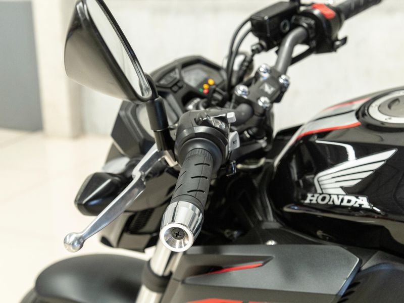 Honda Motos CB 650 F CB 650 F 2019/2019 PASTORE CAR COLLECTION BENTO GONÇALVES / Carros no Vale