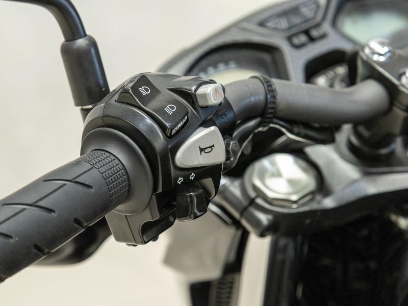 Honda Motos CB 650 F CB 650 F 2019/2019 PASTORE CAR COLLECTION BENTO GONÇALVES / Carros no Vale