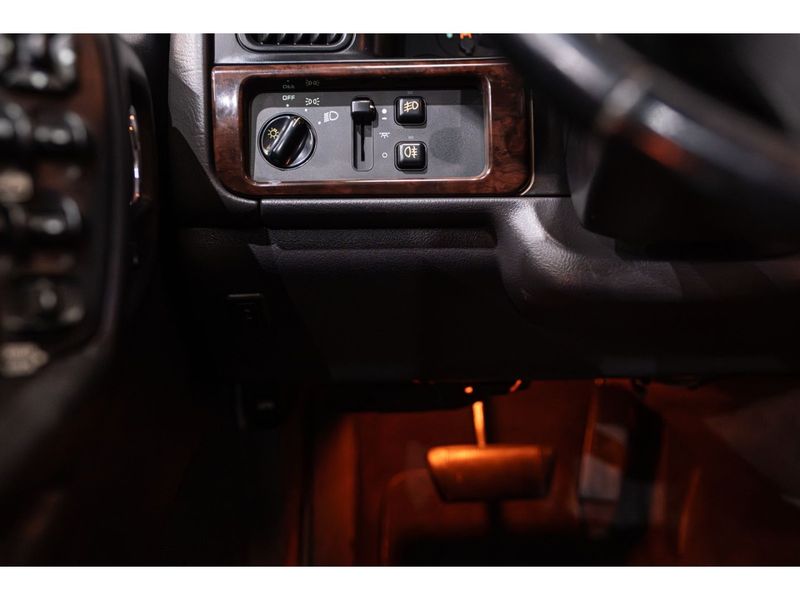 JEEP GRAND CHEROKEE 5.9 LIMITED LX 4X4 V8 16V 1998/1998 PASTORE CAR COLLECTION BENTO GONÇALVES / Carros no Vale