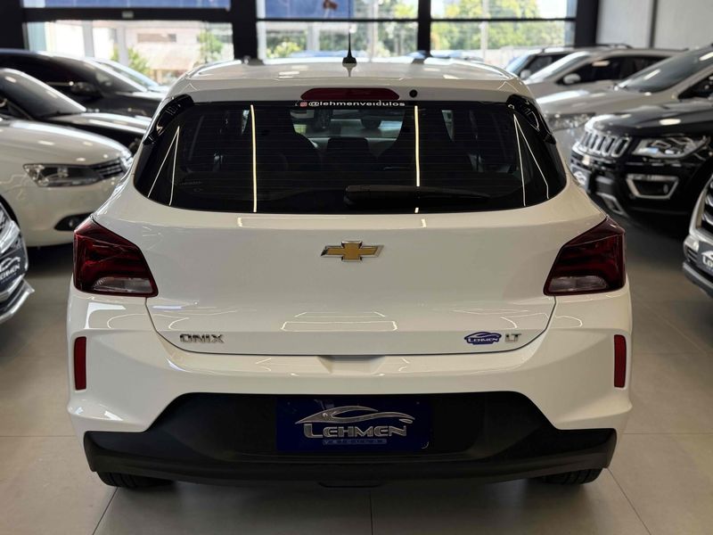 CHEVROLET ONIX 1.0 LT 2022/2023 LEHMEN VEÍCULOS VENÂNCIO AIRES / Carros no Vale