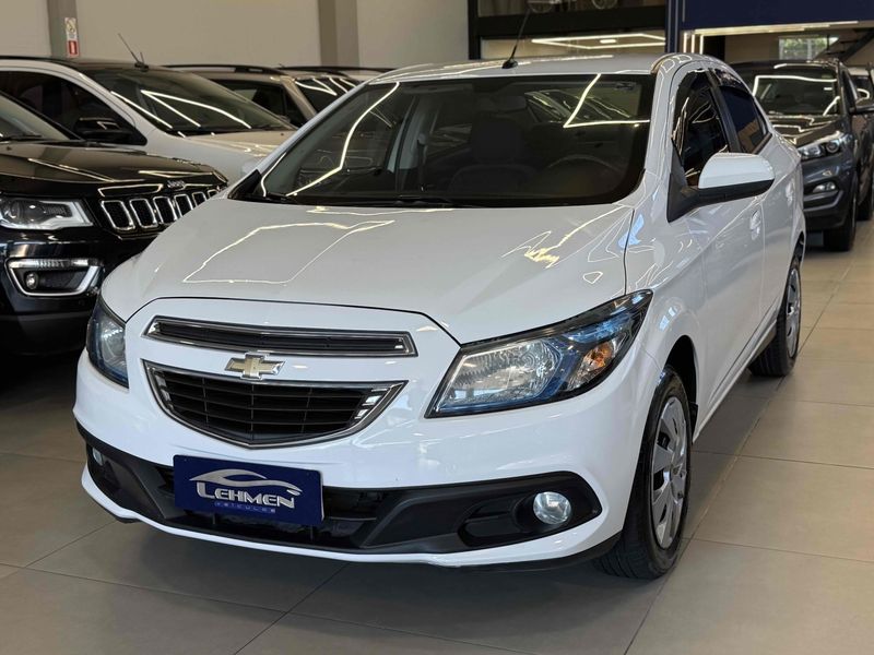 CHEVROLET PRISMA 1.4 MPFI LT 8V 2013/2014 LEHMEN VEÍCULOS VENÂNCIO AIRES / Carros no Vale