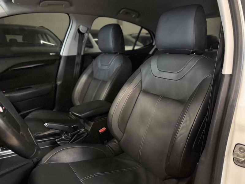 CITROEN C4 LOUNGE 1.6 EXCLUSIVE 16V TURBO 2014/2014 LEHMEN VEÍCULOS VENÂNCIO AIRES / Carros no Vale