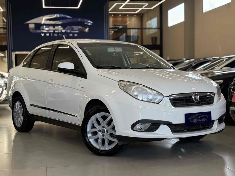 FIAT GRAND SIENA 1.6 MPI ESSENCE 16V AUTOMATIZADO 2013/2013 LEHMEN VEÍCULOS VENÂNCIO AIRES / Carros no Vale