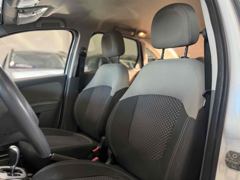 FIAT GRAND SIENA 1.6 MPI ESSENCE 16V AUTOMATIZADO 2013/2013 LEHMEN VEÍCULOS VENÂNCIO AIRES / Carros no Vale